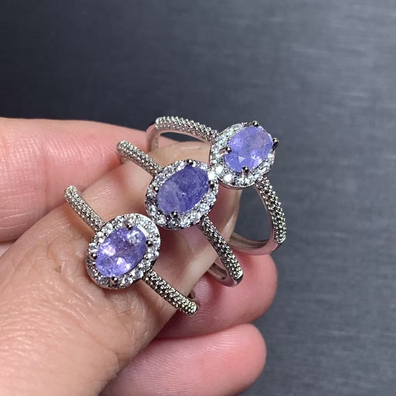 Кольцо с натуральным танзанито – обзор и цена Body Jewelry High Quality